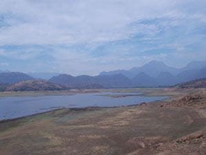Aliyar Dam-A Scenic Reservoir Amidst Natural Splendor